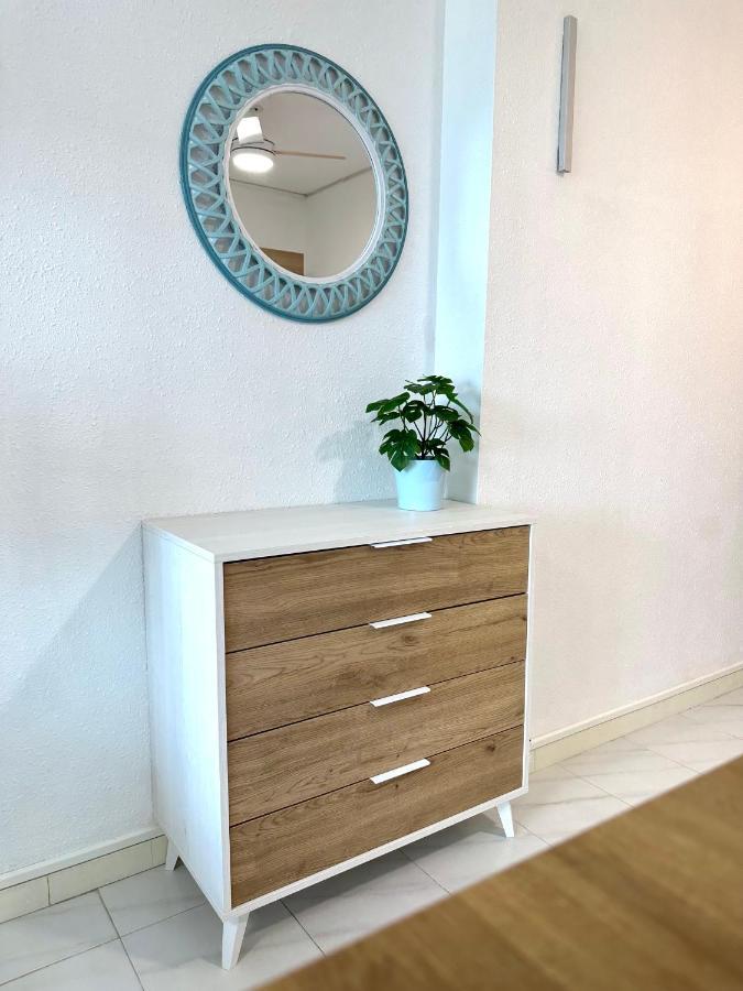 Face A La Mer - Vue Epique, Climatisation, Wifi, Draps Inclus Empuriabrava Exterior photo