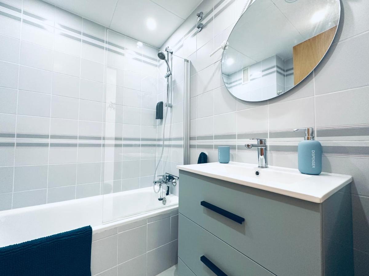 Face A La Mer - Vue Epique, Climatisation, Wifi, Draps Inclus Empuriabrava Exterior photo